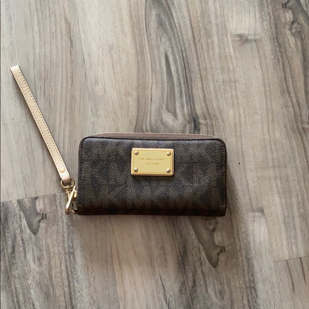 Michael Kors wallet